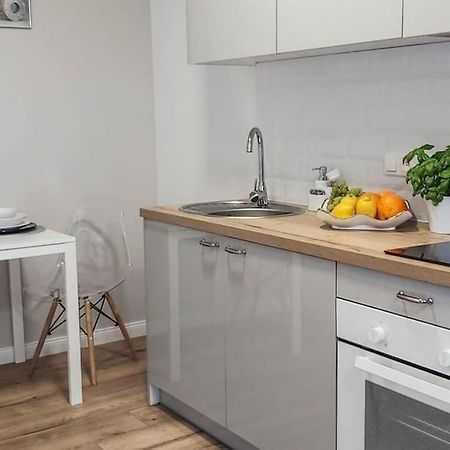Bezagenta Mozart6 Studio Easy Access To City Wifi Warszawa Exteriör bild